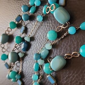 Elegant Silver Turquoise Beaded Glass Necklace